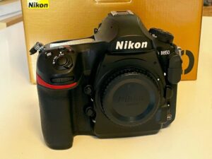 Nikon D850 nella confezione originale